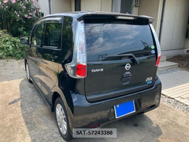 Nissan DAYZ 2015-02 8314150-3