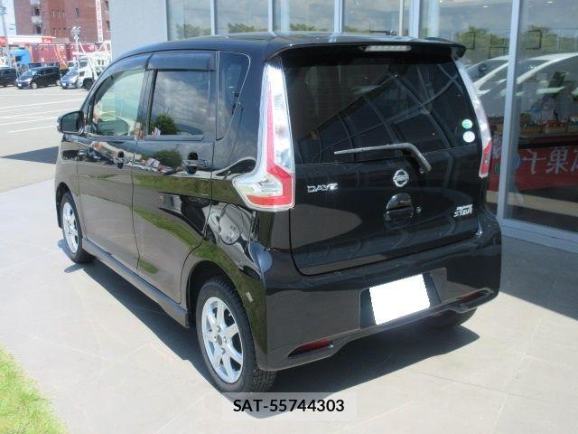 Nissan DAYZ 2017-03 8314138-4