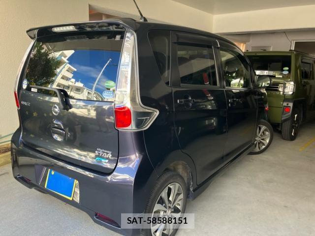 Nissan DAYZ 2013-10 8314159-4