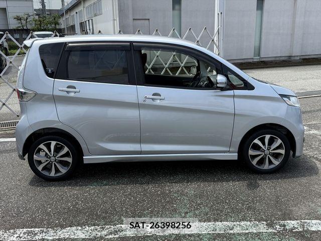 Nissan DAYZ 2013-09 8314143-3