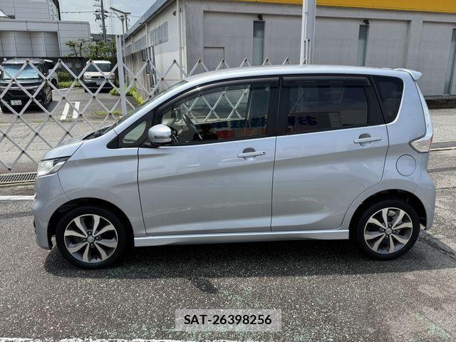Nissan DAYZ 2013-09 8314143-7
