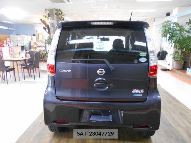 Nissan DAYZ 2013-09 8335543-7