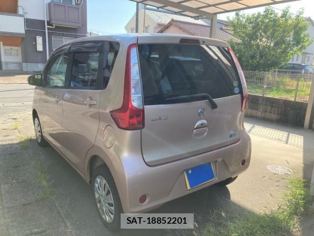 Nissan DAYZ 2013-08 8335551-4
