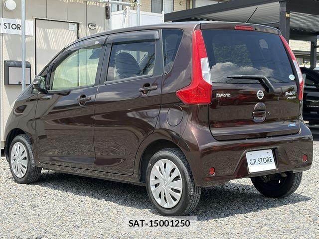 Nissan DAYZ 2016-02 8335540-11