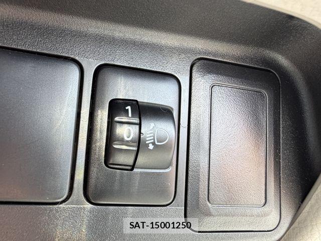 Nissan DAYZ 2016-02 8335540-21