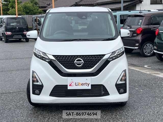 Nissan DAYZ 2022-03 8365438-6