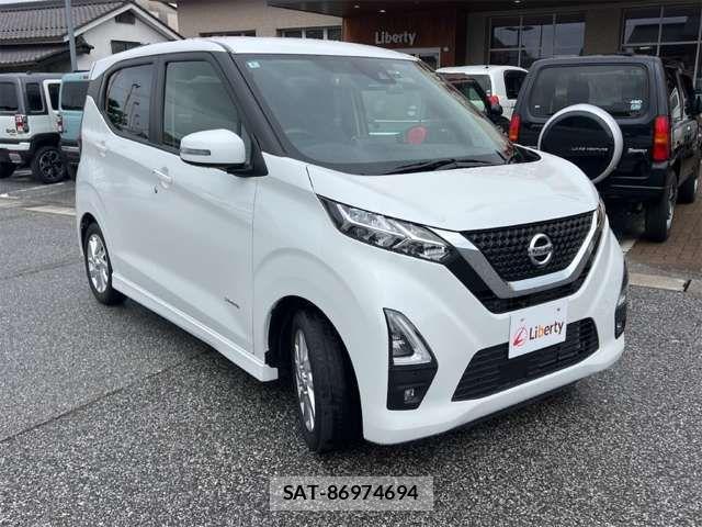 Nissan DAYZ 2022-03 8365438-7