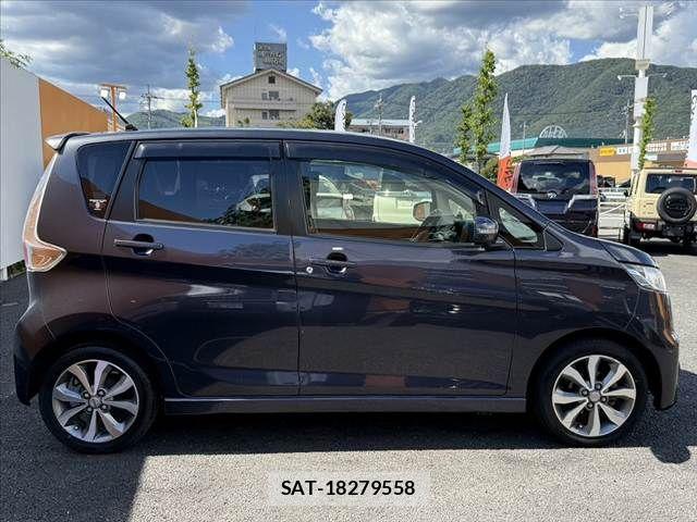 Nissan DAYZ 2013-10 8365528-11