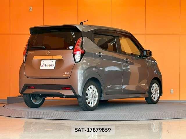 Nissan DAYZ 2021-11 8365444-11