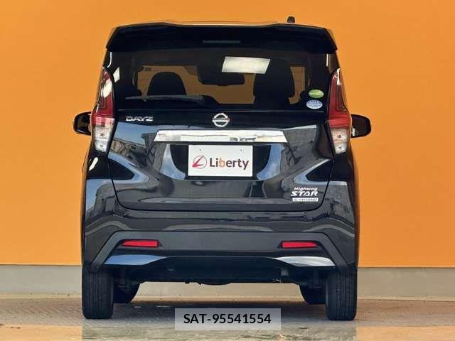 Nissan DAYZ 2019-06 8365472-9