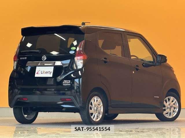 Nissan DAYZ 2019-06 8365472-10