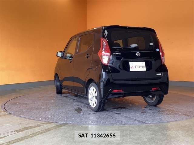 Nissan DAYZ 2021-11 8365493-6