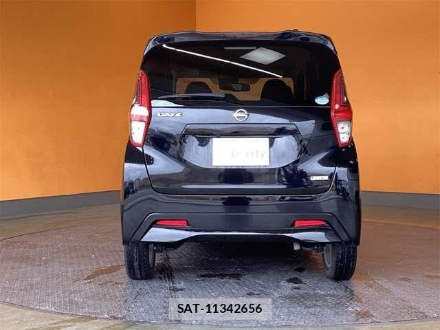 Nissan DAYZ 2021-11 8365493-7