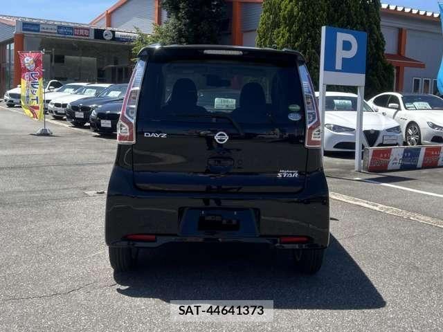 Nissan DAYZ 2018-01 8365505-7