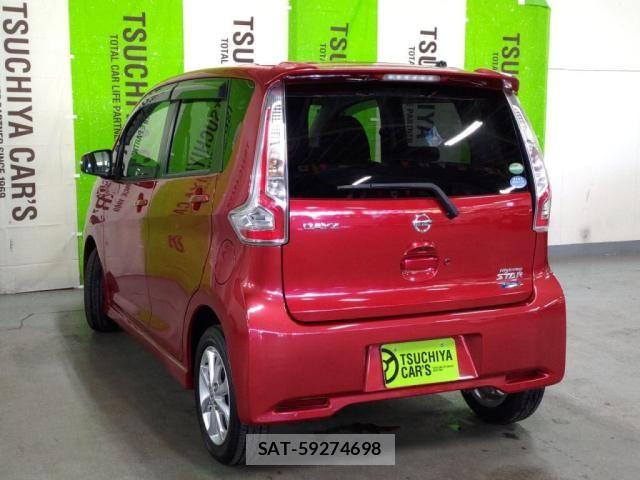 Nissan DAYZ 2016-01 8365508-10