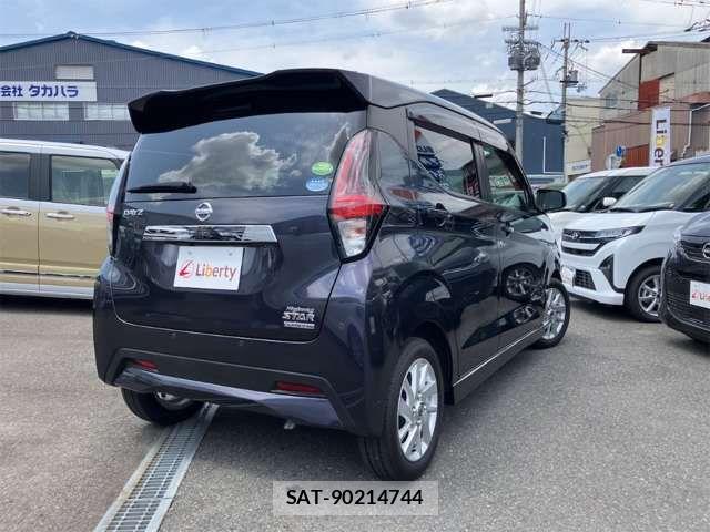 Nissan DAYZ 2019-04 8365496-12