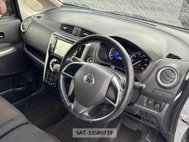 Nissan DAYZ 2015-09 8365525-9