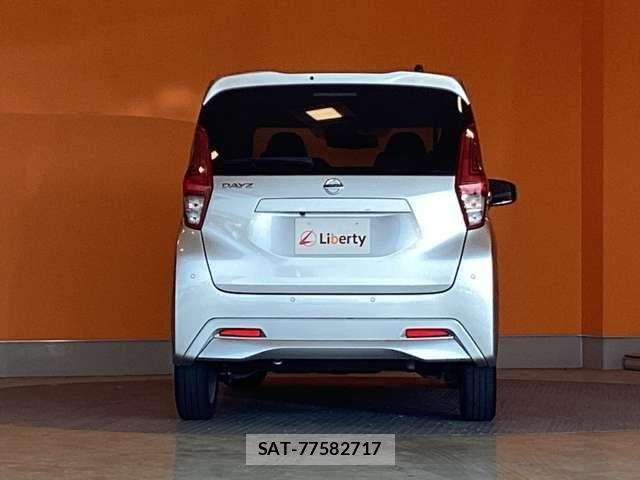 Nissan DAYZ 2022-03 8365489-10