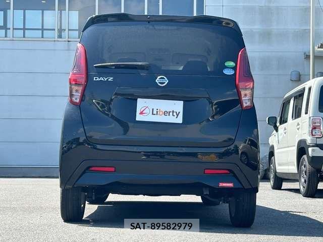 Nissan DAYZ 2019-06 8365490-11