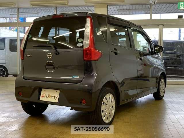 Nissan DAYZ 2013-11 8365520-8