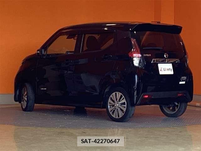 Nissan DAYZ 2022-09 8365436-17