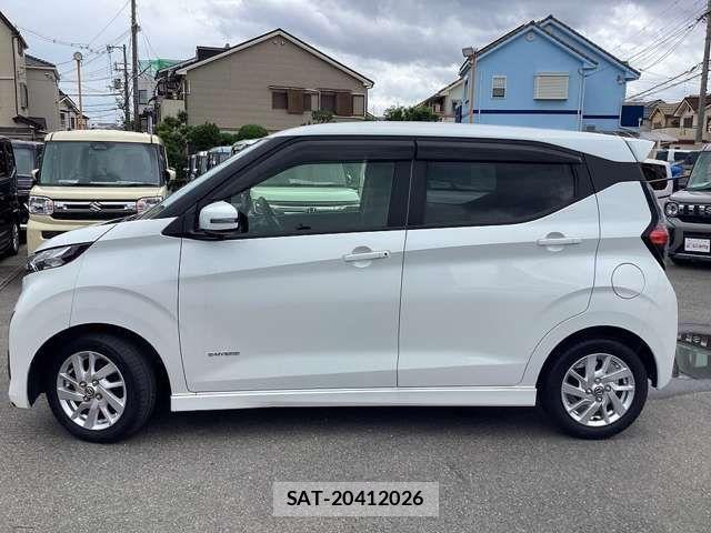 Nissan DAYZ 2022-05 8365448-11