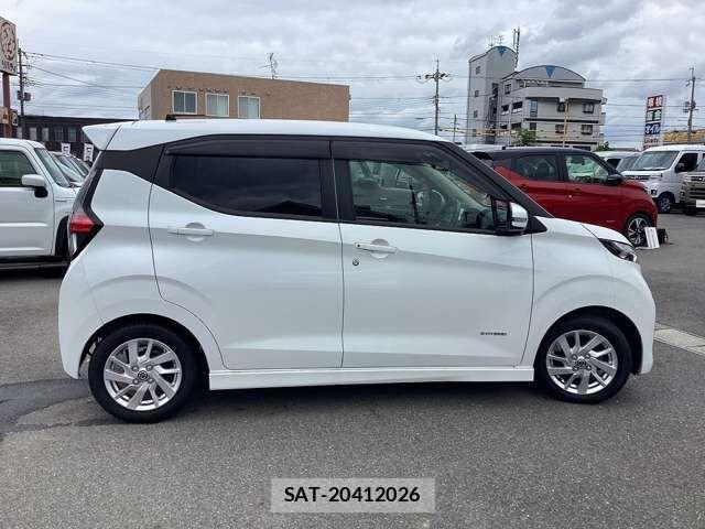 Nissan DAYZ 2022-05 8365448-7