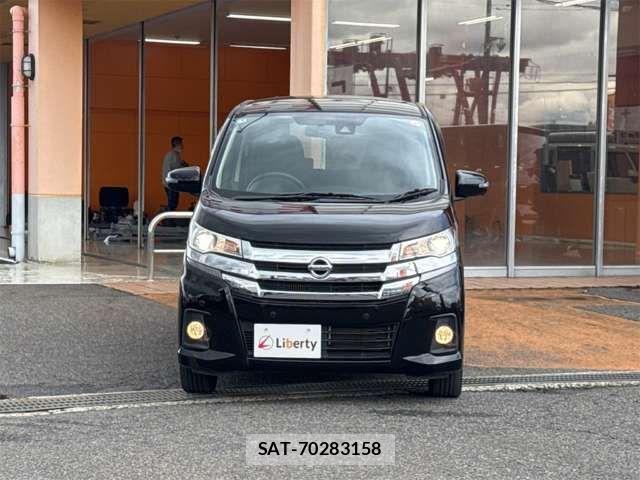 Nissan DAYZ 2018-05 8365477-8