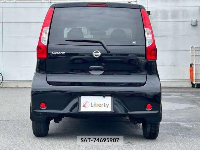 Nissan DAYZ 2017-03 8365506-11