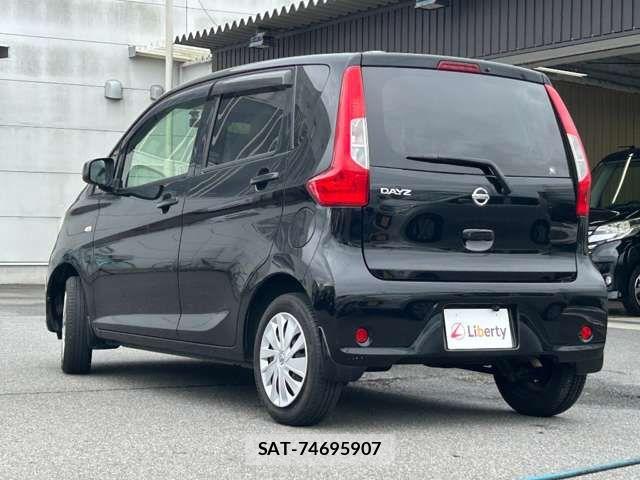 Nissan DAYZ 2017-03 8365506-12