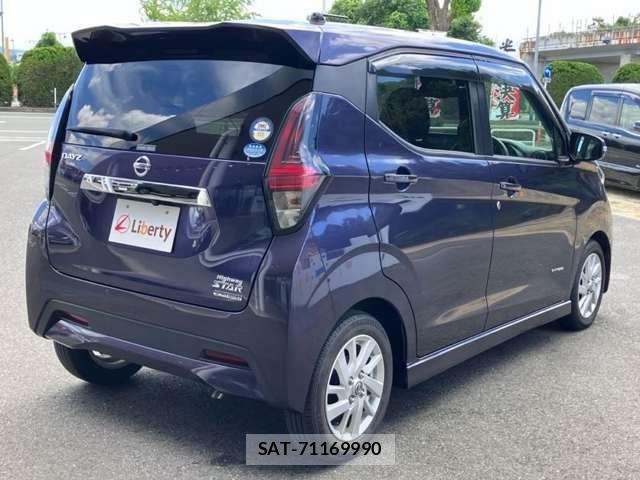 Nissan DAYZ 2021-10 8371586-14