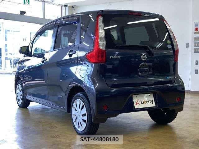 Nissan DAYZ 2013-07 8371594-10