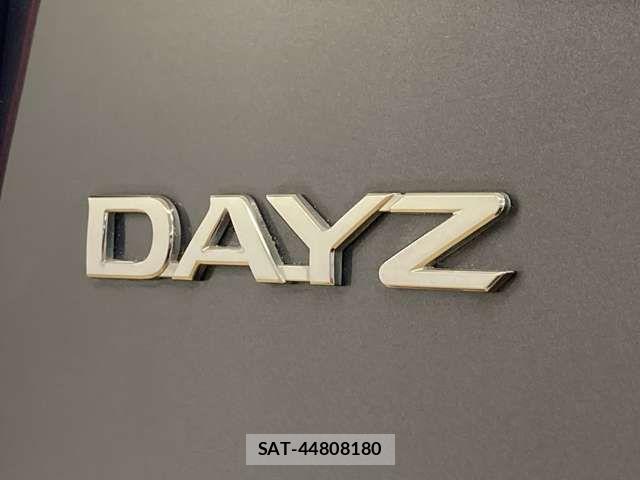 Nissan DAYZ 2013-07 8371594-12