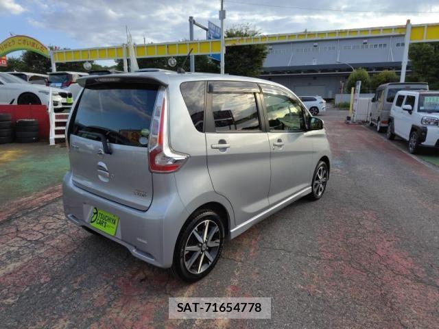 Nissan DAYZ 2017-12 8371585-10