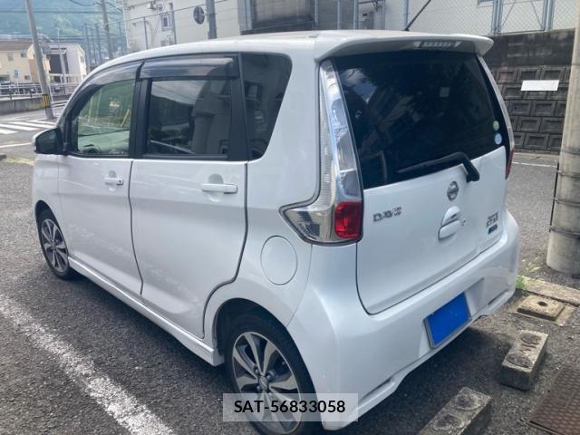 Nissan DAYZ 2013-06 8411957-4