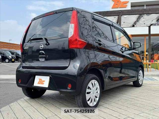 Nissan DAYZ 2017-03 8411953-14