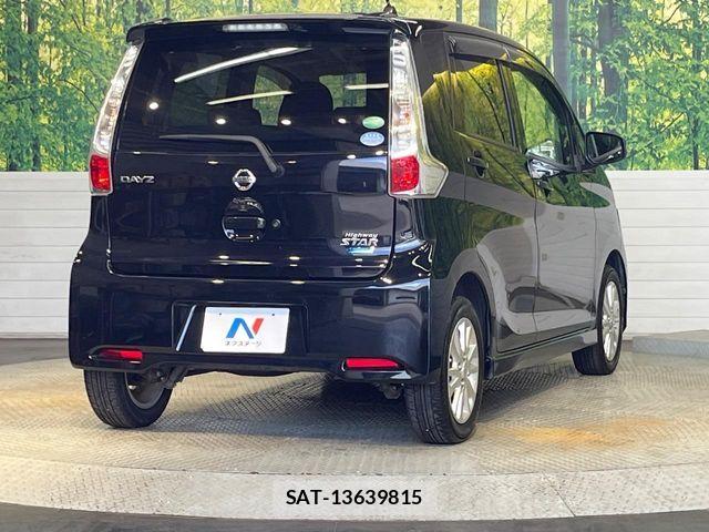 Nissan DAYZ 2014-06 8438068-16