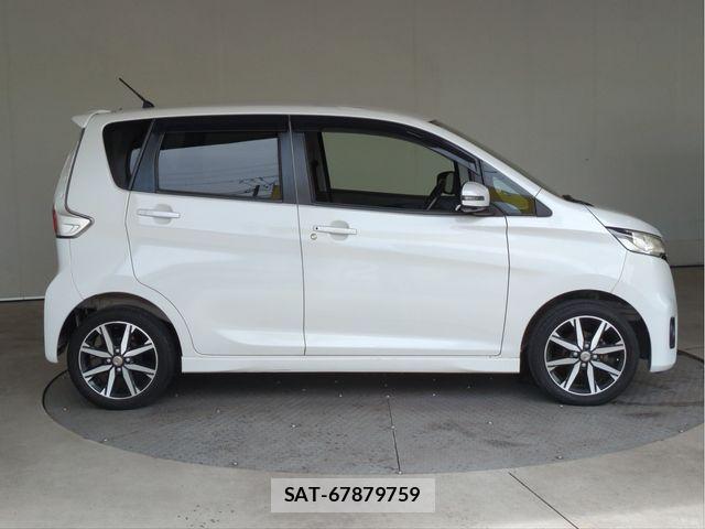 Nissan DAYZ 2013-08 8524329-17