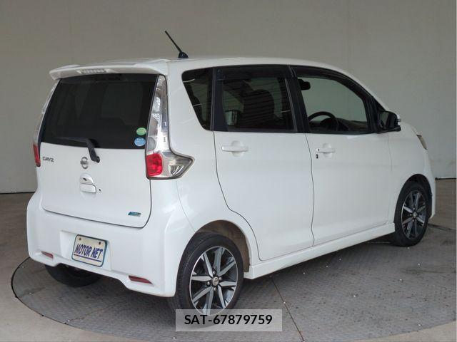 Nissan DAYZ 2013-08 8524329-1