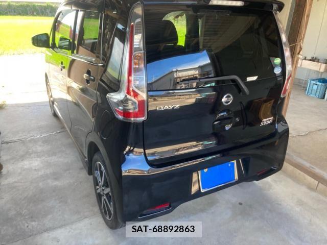Nissan DAYZ 2018-01 8561669-2