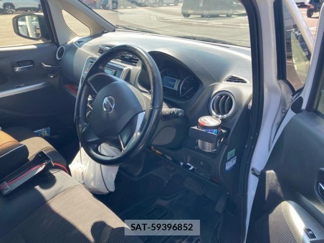 Nissan DAYZ 2014-01 8561671-14