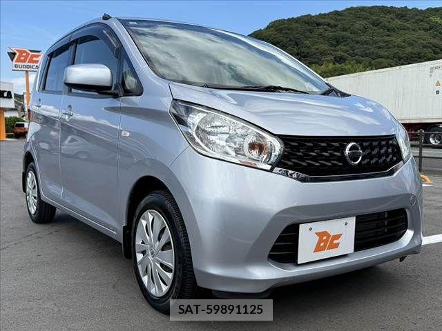 Nissan DAYZ 2013-10 8561670-9