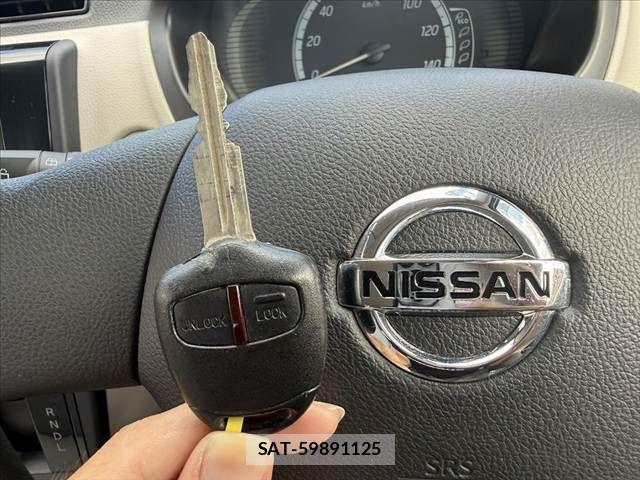Nissan DAYZ 2013-10 8561670-6