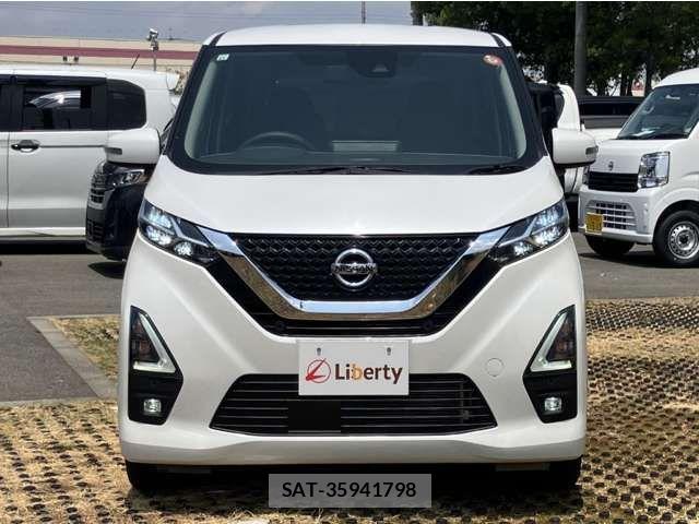 Nissan DAYZ 2021-11 8626411-14