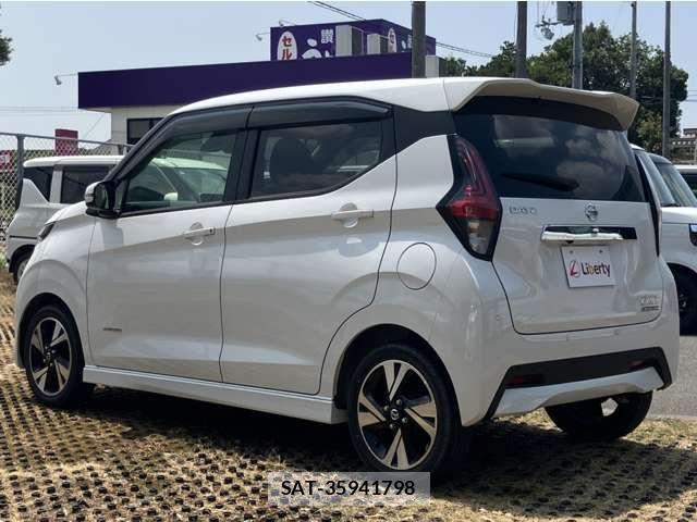 Nissan DAYZ 2021-11 8626411-19