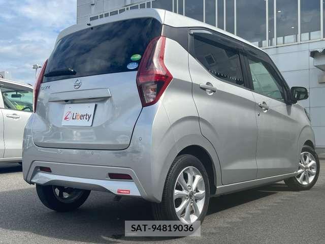 Nissan DAYZ 2019-07 8626424-15