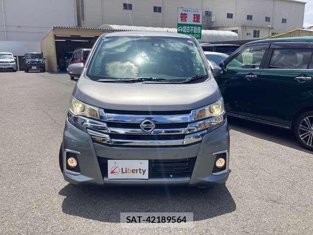 Nissan DAYZ 2018-10 8626427-10