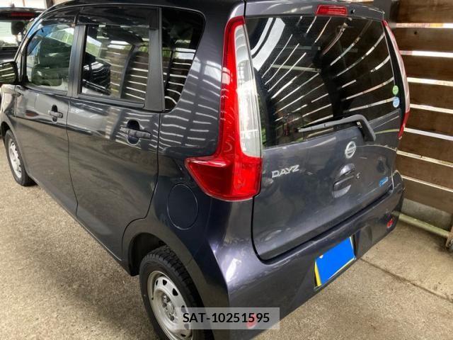 Nissan DAYZ 2013-09 8658716-2
