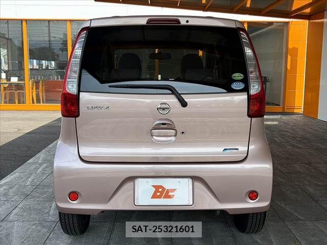 Nissan DAYZ 2014-02 8666050-13