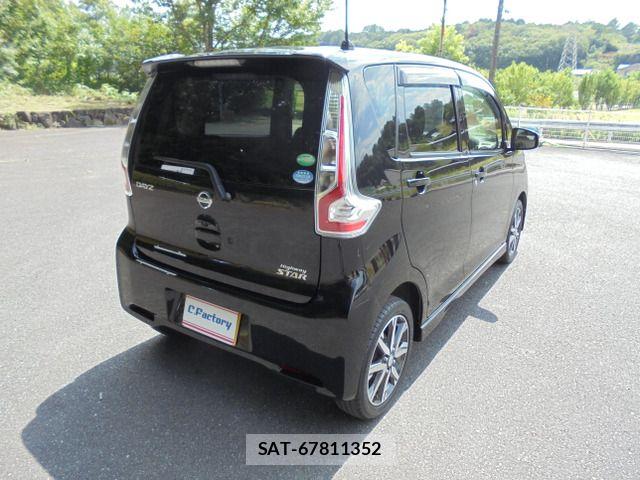 Nissan DAYZ 2016-01 8685427-5